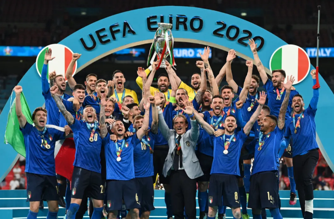 2020欧洲杯冠军_0203欧洲冠军杯_2020-2021欧洲冠军杯