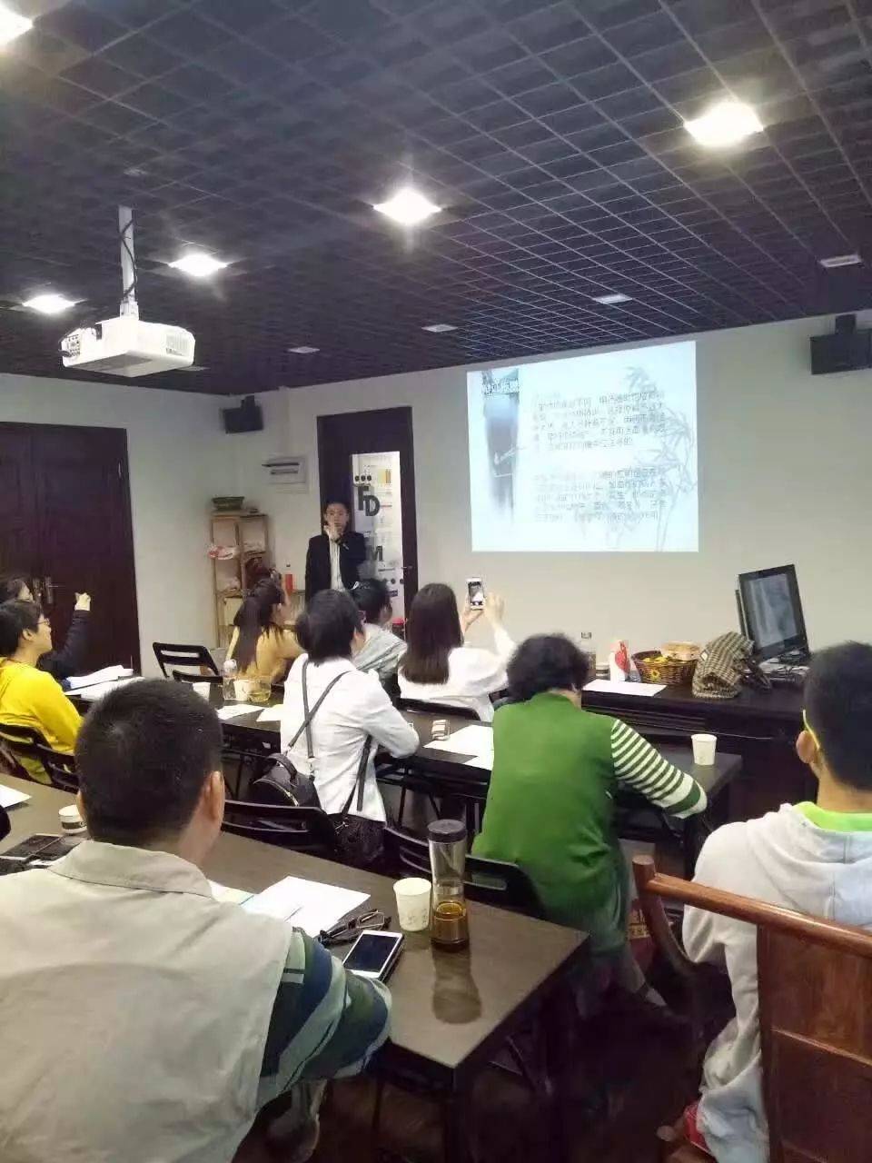 中医药膳食疗论文下载_中医论文食疗药膳怎么写_中医食疗药膳论文
