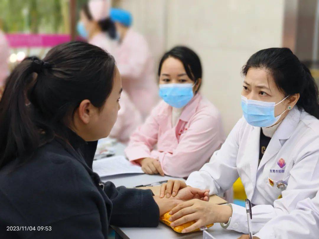 中医老师把脉视频完整_中医老师把脉视频后续结果_中医课堂把脉后续