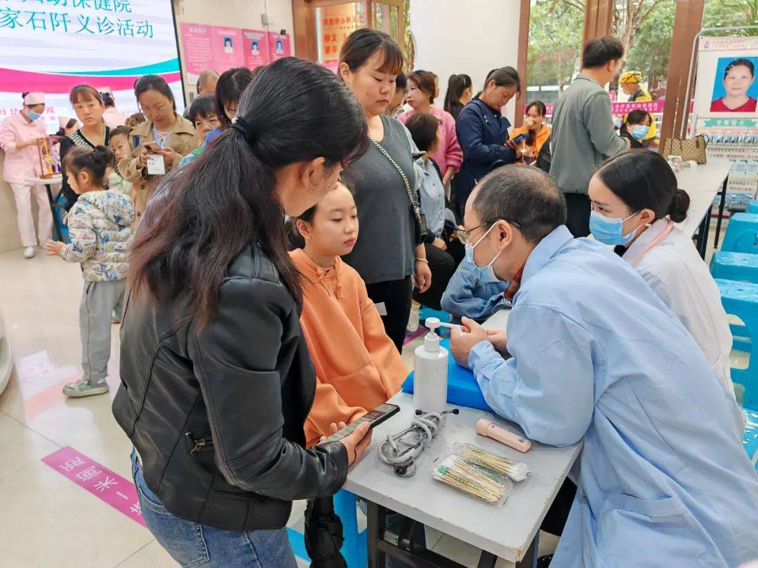 中医老师把脉视频完整_中医老师把脉视频后续结果_中医课堂把脉后续