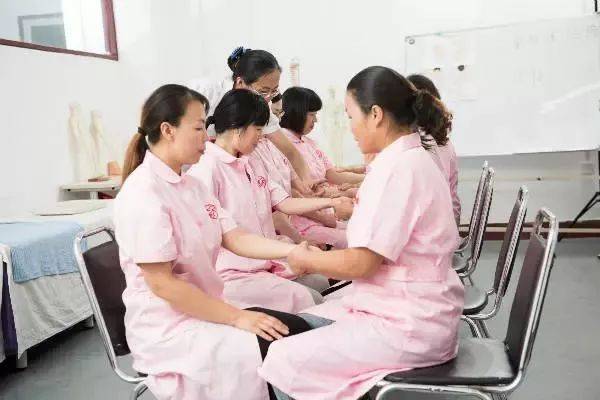 中医小儿推拿视频手法免费_中医宝典小儿推拿教学视频_中医小儿推拿手法视频