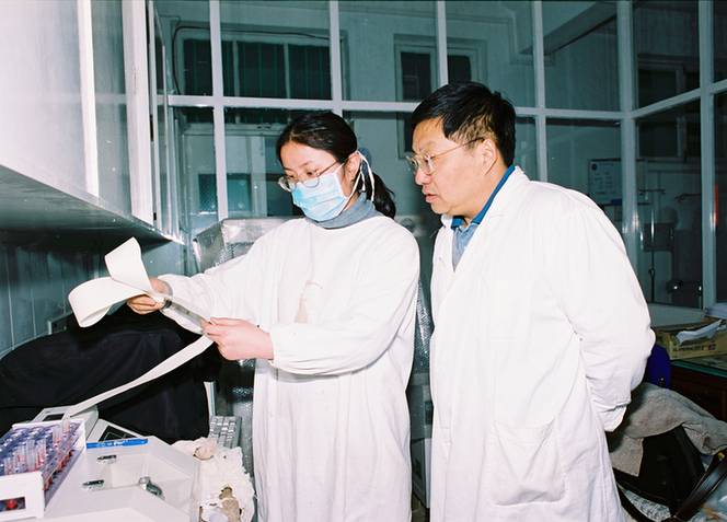 中医学论文5000字_中医类论文怎么写_关于中医学的论文