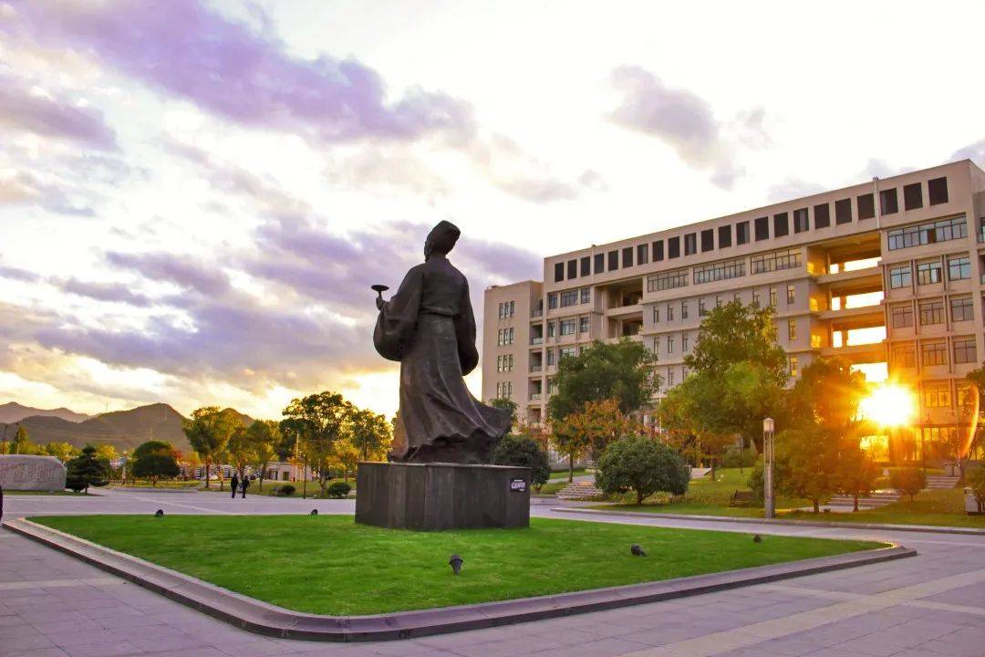 理科文科中医学是一样的吗_中医学是文科还是理科_中医文科理科