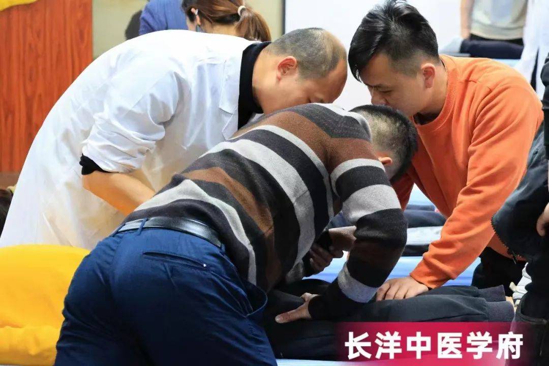 学中医针灸推拿好就业吗_中医学和针灸推拿学_学中医针灸推拿的工作好找吗