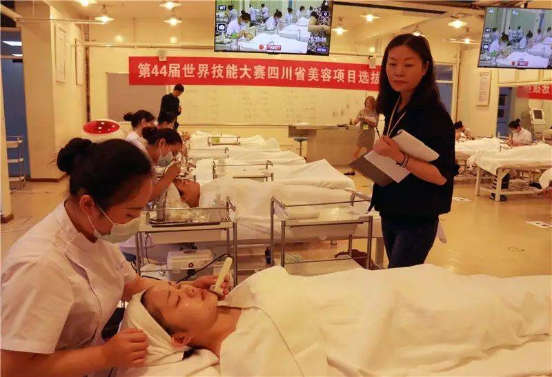 中医养生与美容_养生中医美容店名字_中医养生美容教程