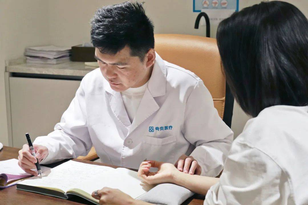 中医能把脉出癌症吗_中医能给自己把脉吗_中医能把脉出来流产吗