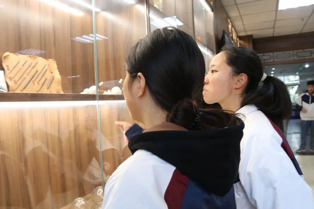 医药精神1000字_中医药文化精神_医药精神文化中心是什么