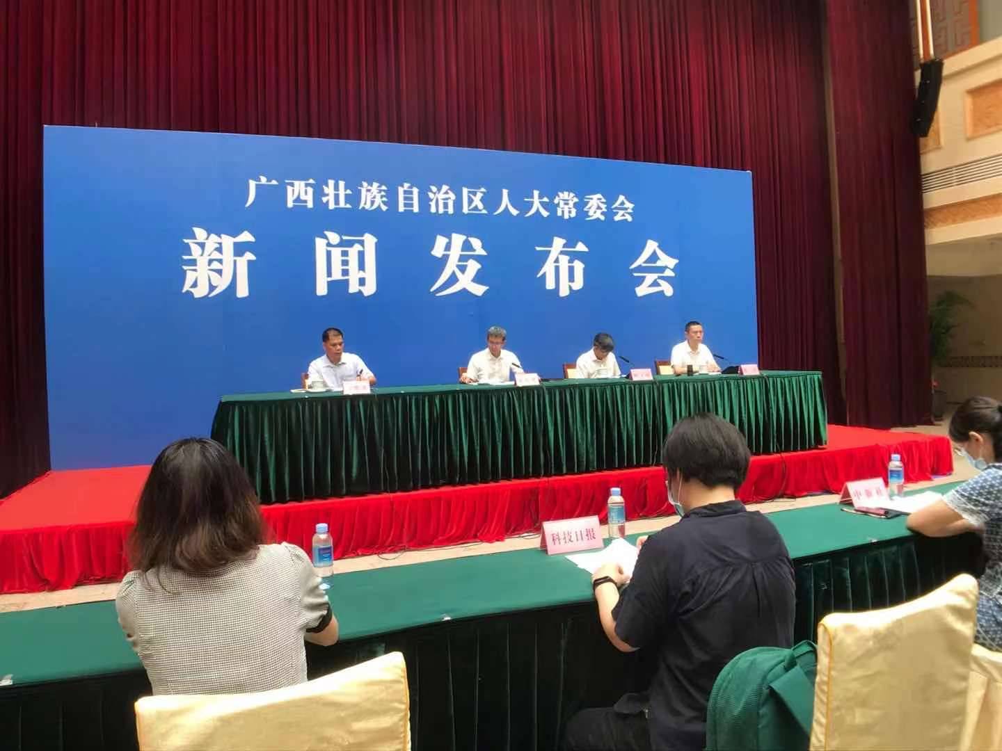 民间中医如何取得行医资格证_中医证资格民间行医取得时间_民间中医行医资格证书