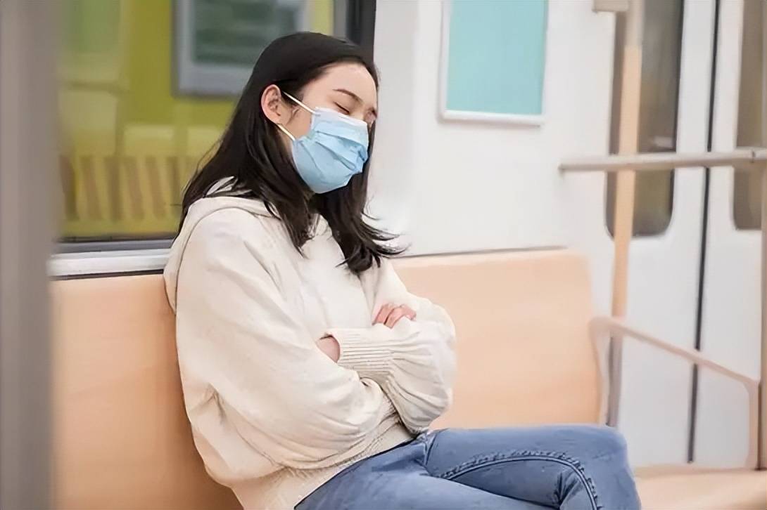 中医里气血足的人有什么表现_中医气血不足的症状_气血足表现的症状