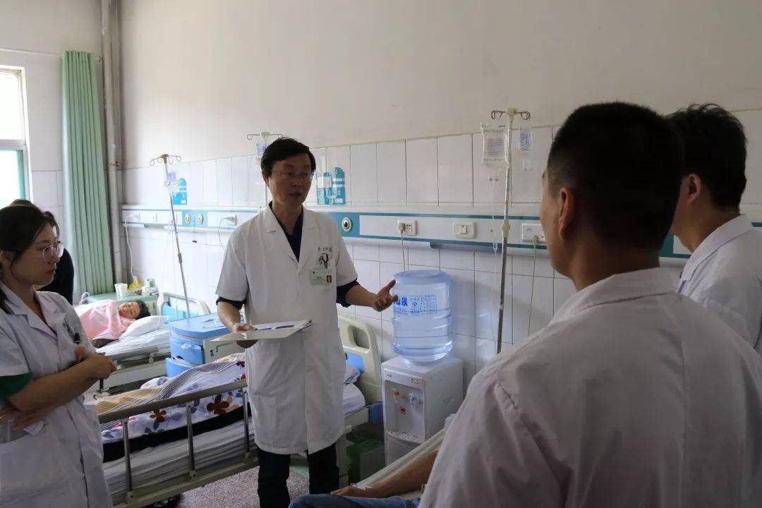 青岛中医名家_青岛有名的中医_青岛市十大名中医都有谁